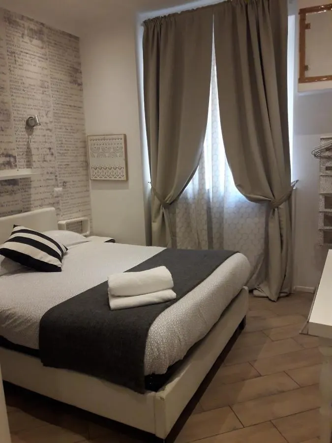 Vatican Rooms Rome 0*,